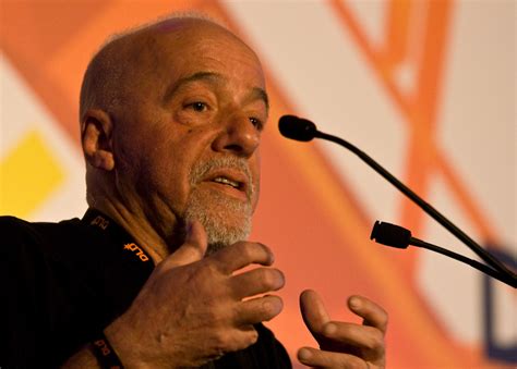  Kolumbialainen Nobel-rahaston voittaja Paulo Coelho inspiroi monia latinoamerikassa Magus -romaanillaan 1980-luvulla